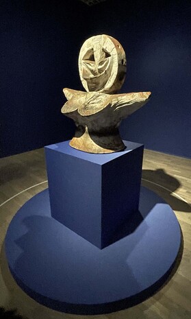 10岡本太郎.jpg